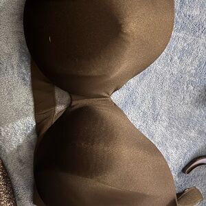 Lightly lined balconette bra